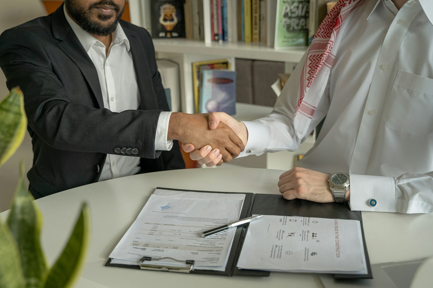 Business & contracts matters at Marlowe & Associates